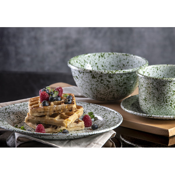 Brayden Studio® Umer Enamelware Dinnerware Set Service for 4